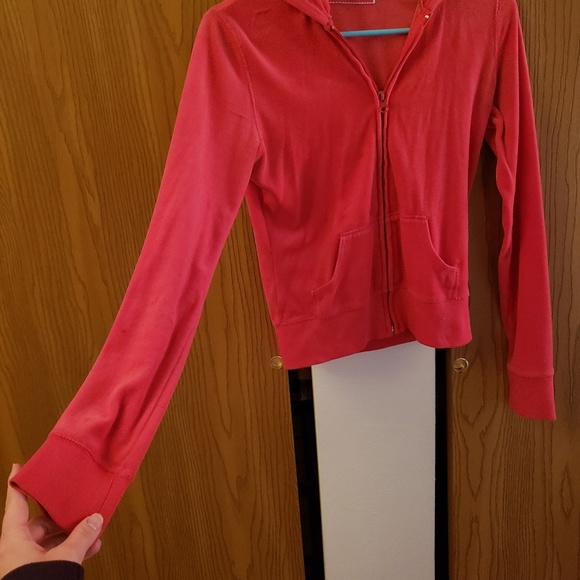 Flash sale! Red velvet sweater - Picture 3 of 3